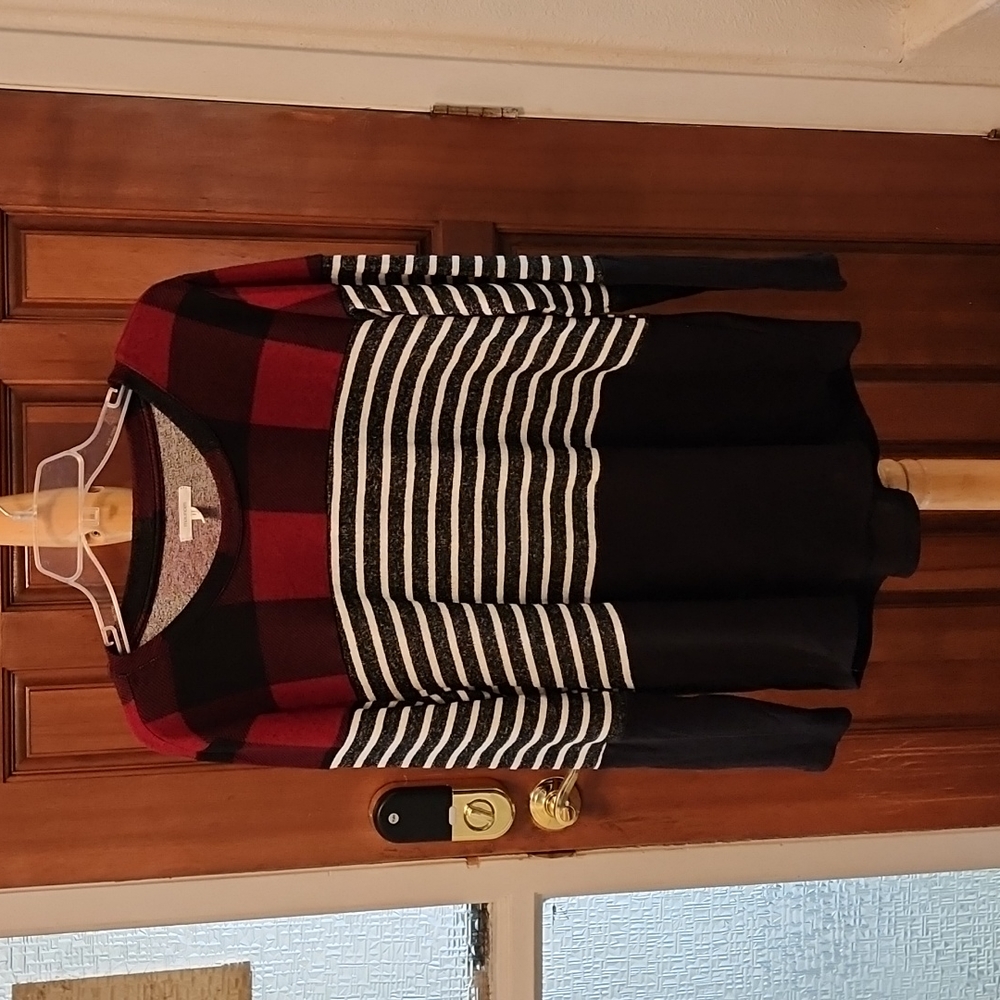 Maurices Buffalo plaid colorblock long sleeve sweater Large